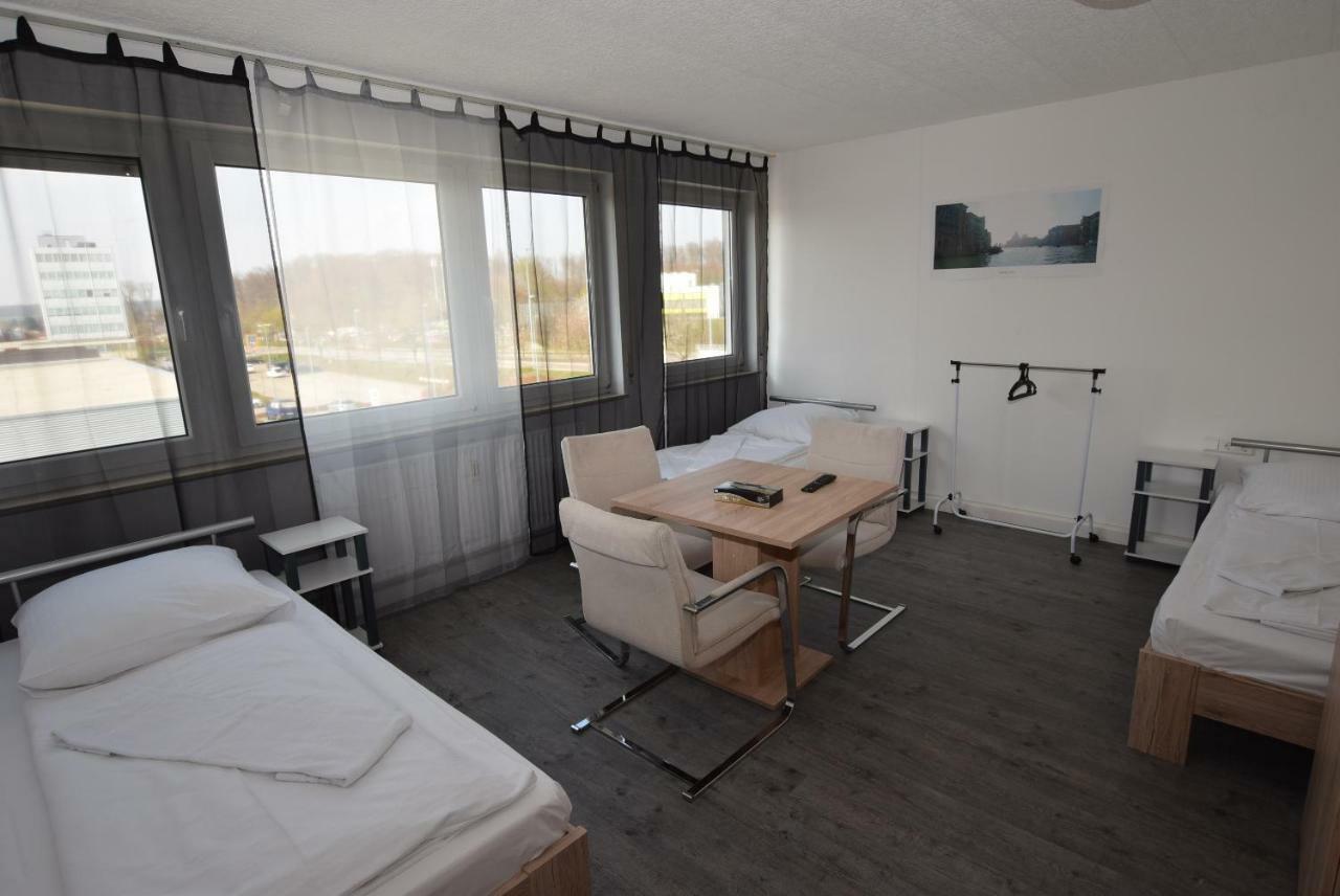 Monteurzimmer Messe Airport Wolfschlugen Esterno foto